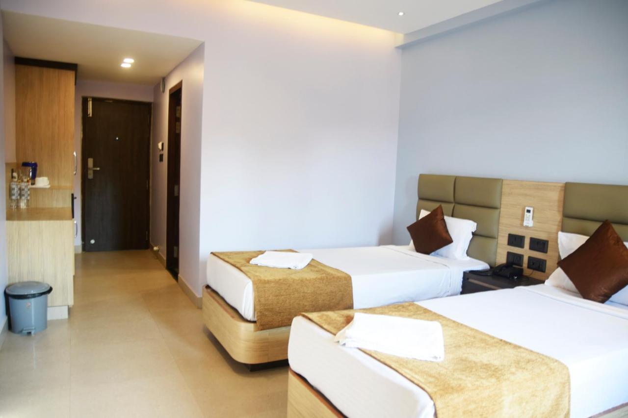 Hotel Om International جوكارنا المظهر الخارجي الصورة