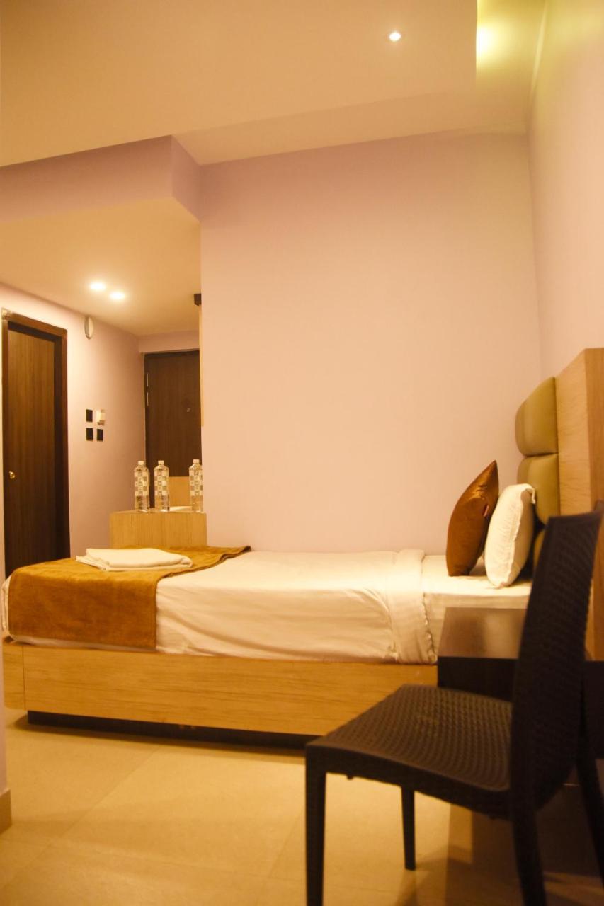 Hotel Om International جوكارنا المظهر الخارجي الصورة