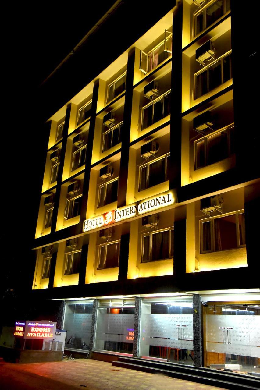 Hotel Om International جوكارنا المظهر الخارجي الصورة